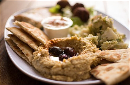 지중해 스타일의 후무스