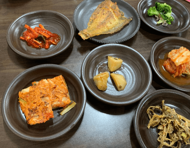 토밥즈 토요일은 밥이 좋아 경주 콩국 맛집