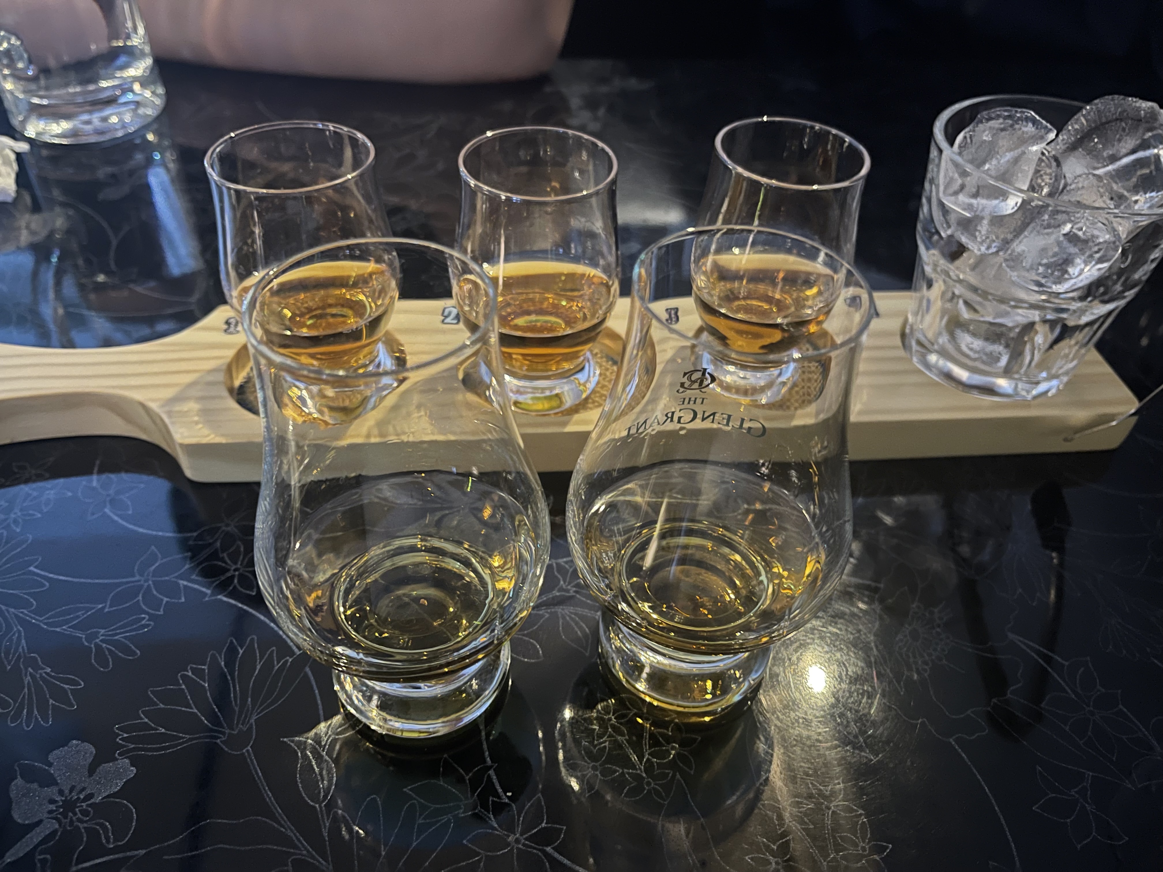 글렌파클라스 15년 (좌하단)