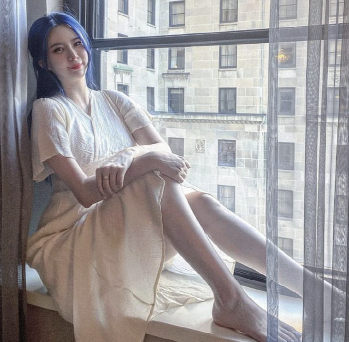 윤지오 인스타 셀카