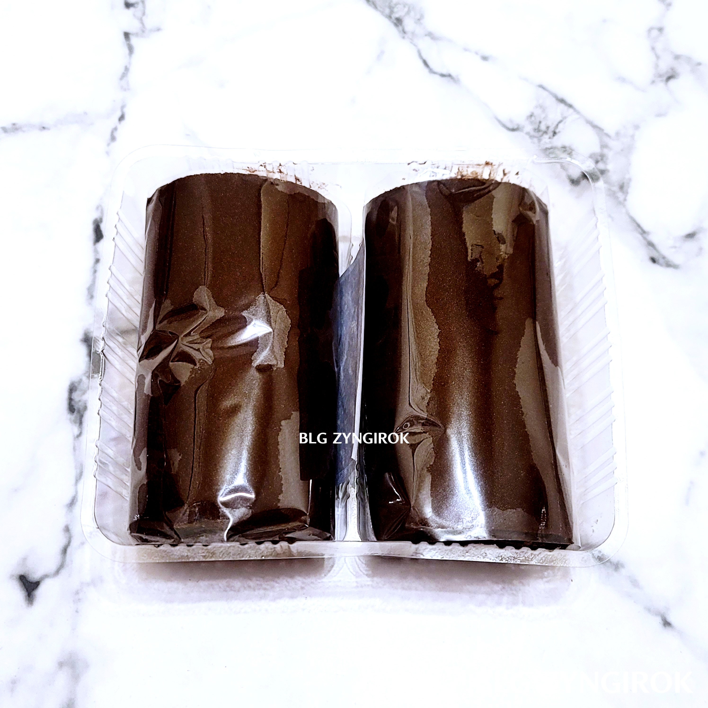 포켓몬스터빵 거대해진 로켓단 초코롤 2개 모습이다.