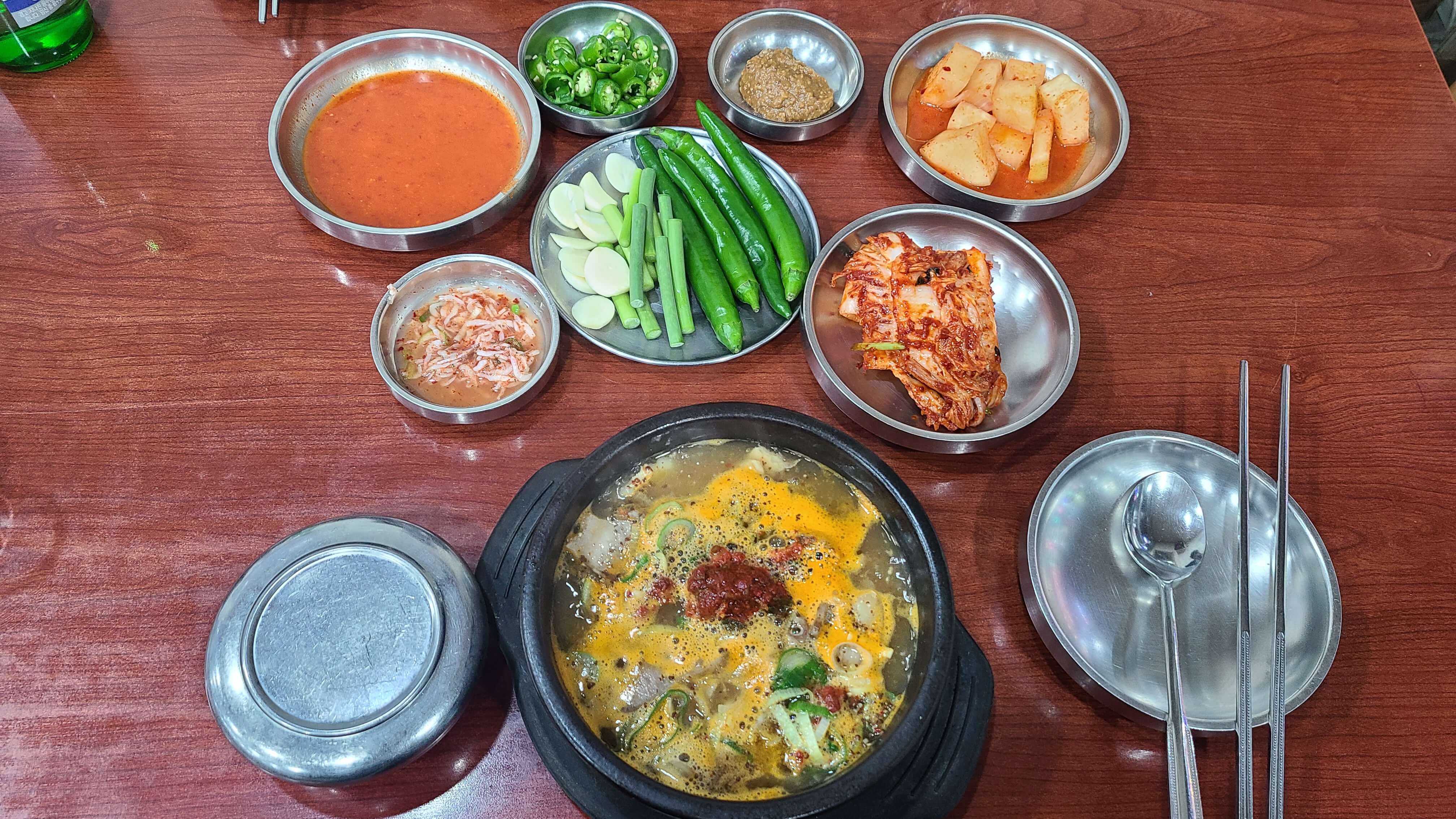 백암왕순대-순대국-세팅