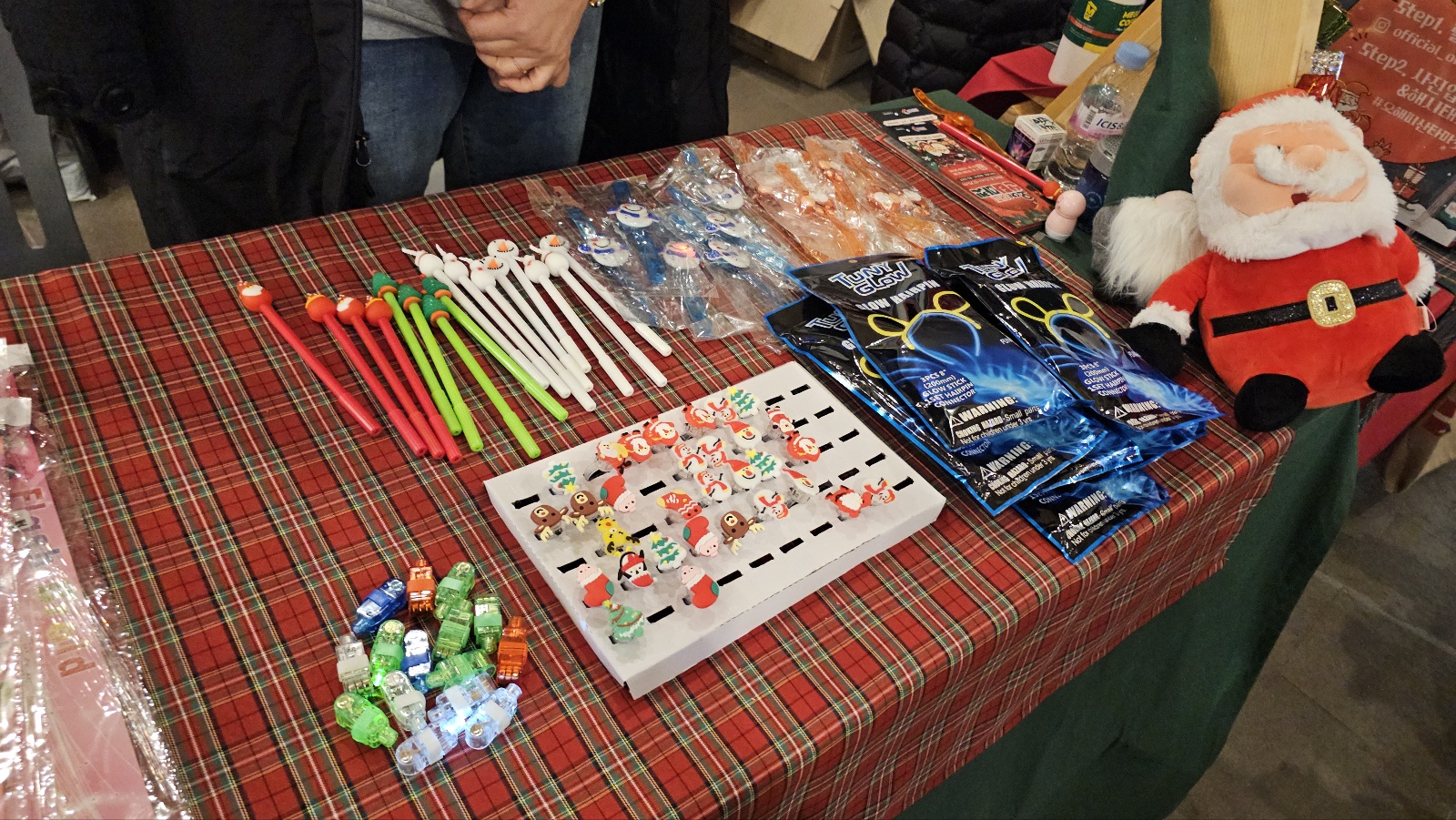 오산시의 미리 메리 크리스마스 '오! 해피 산타 마켓'-In Osan: Oh! Happy Santa Market