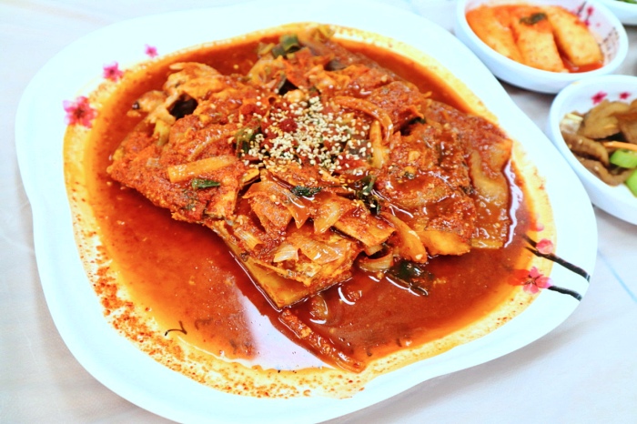 6시내고향 속초 대포항 모둠 생선조림 아침식사 추천 가자미 도루묵 코다리 조림 해장 물곰탕 생대구탕 맛집 오늘 방송 추천