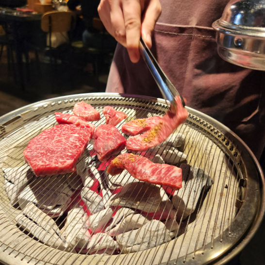 구워지는_등삼과_꽃살01