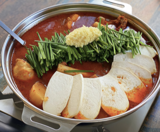 본질 닭도리탕 대표 메뉴