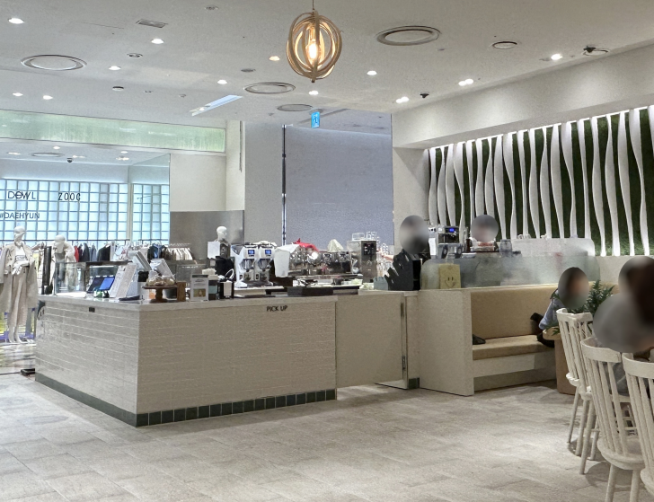 카페블라썸_카운터