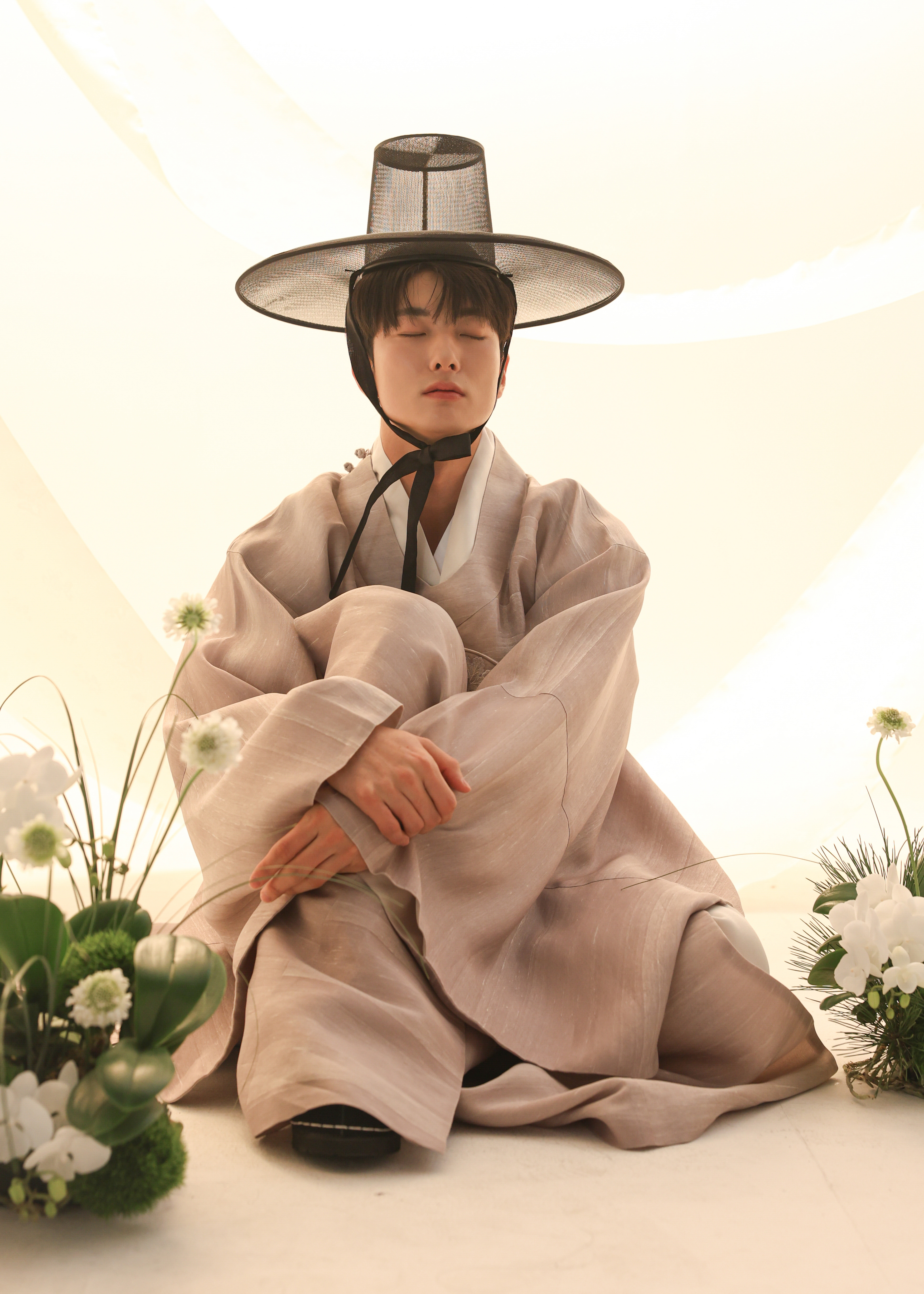 천안 프로필사진 순백스튜디오 — 남자 한복 프로필 사진 후기 7
