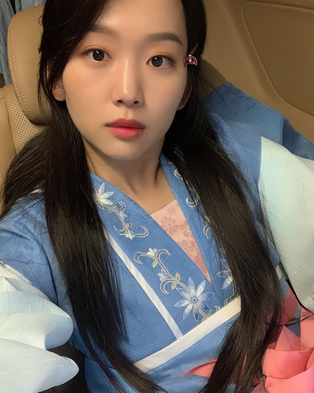 진기주