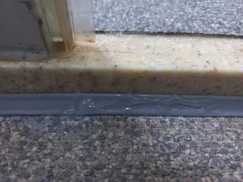 한샘 휴플로어 바르는 곰팡이 싹 도포