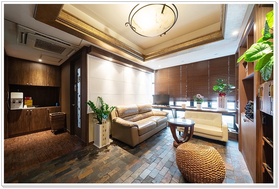 대치동 스웨디시 마사지 건물 대기 공간