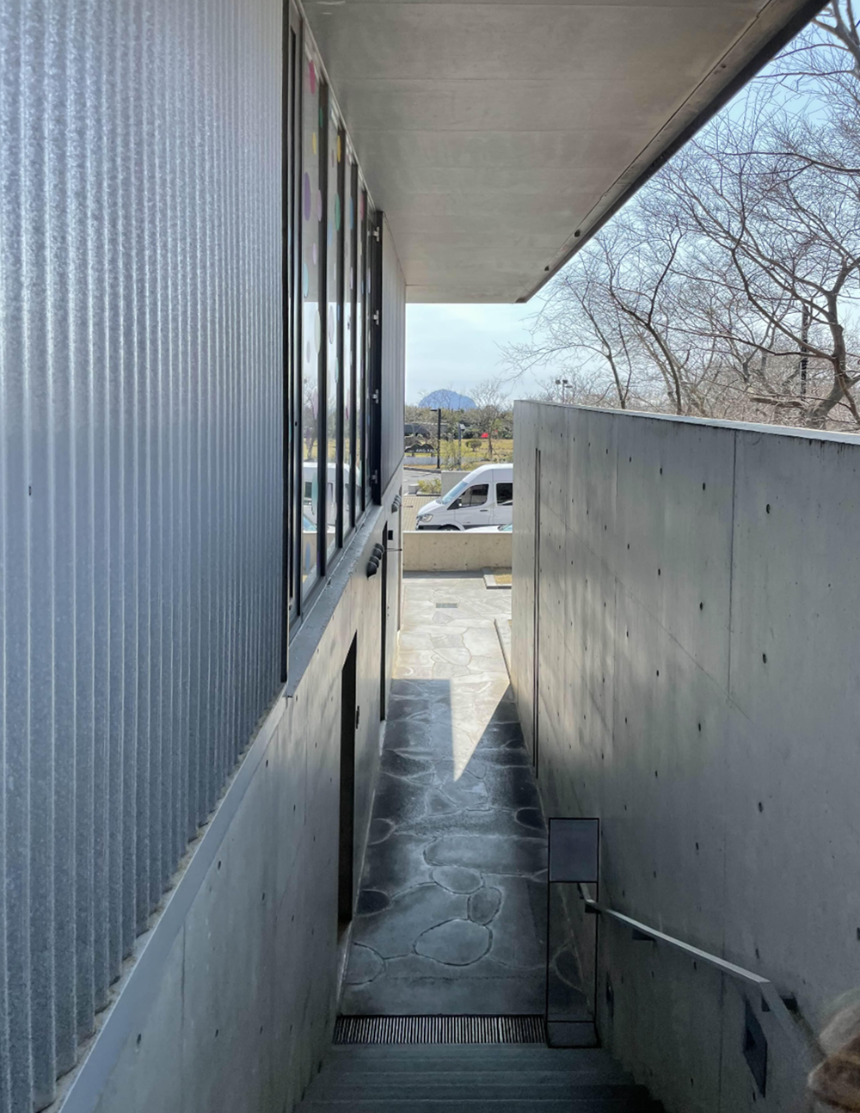 본태박물관에서 주차장 가는 길