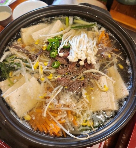 한국기행-경주-두부삼합-한우두부전골