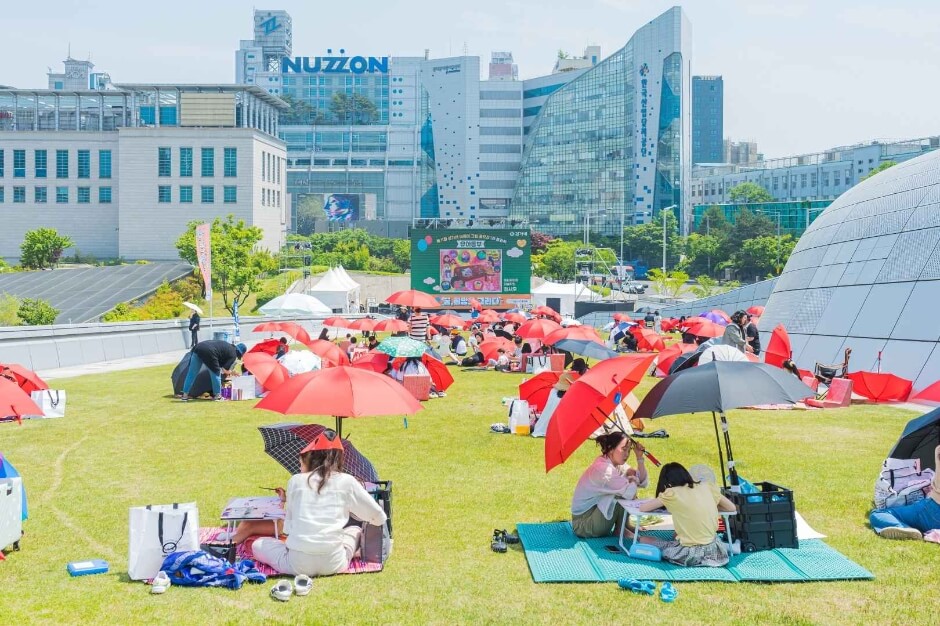 서울 봄 가볼만한곳 DDP 봄축제 디자인 테마파크