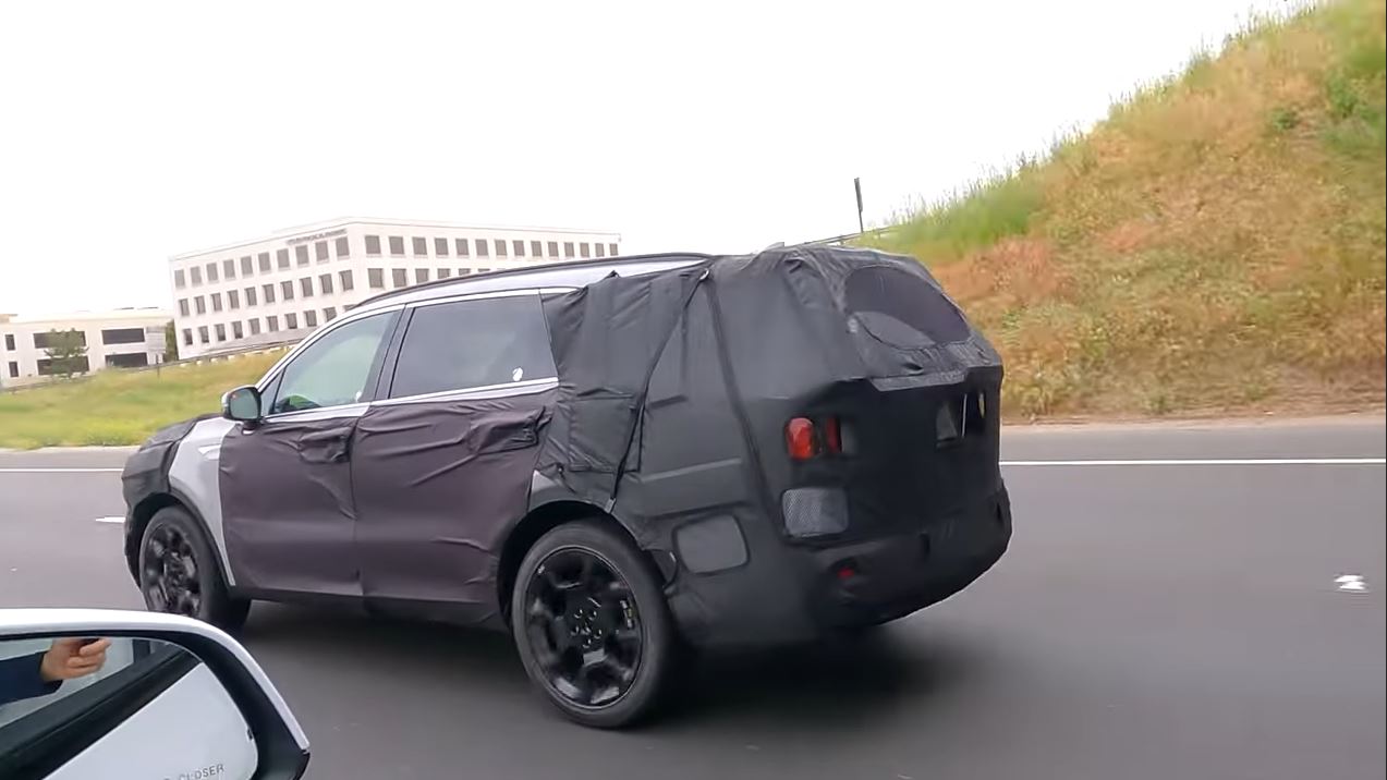 기아 '쏘렌토 페이스리프트' 위장막 테스트카