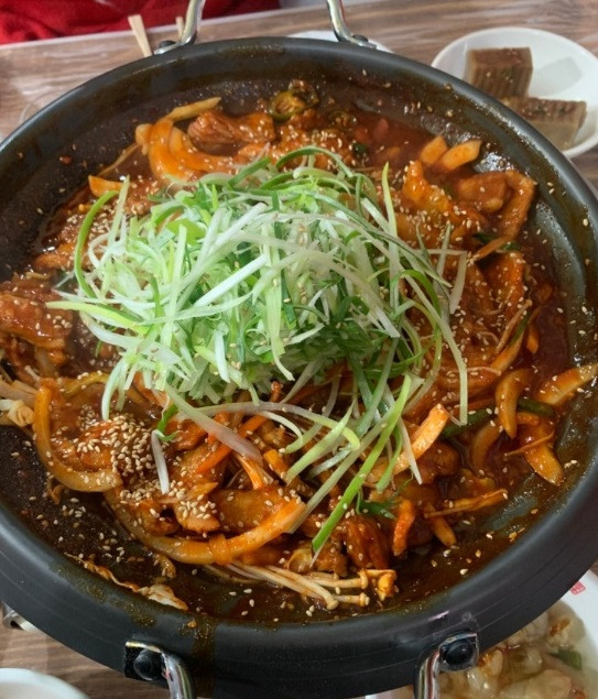 백반기행 사천 용궁포차촌 주차