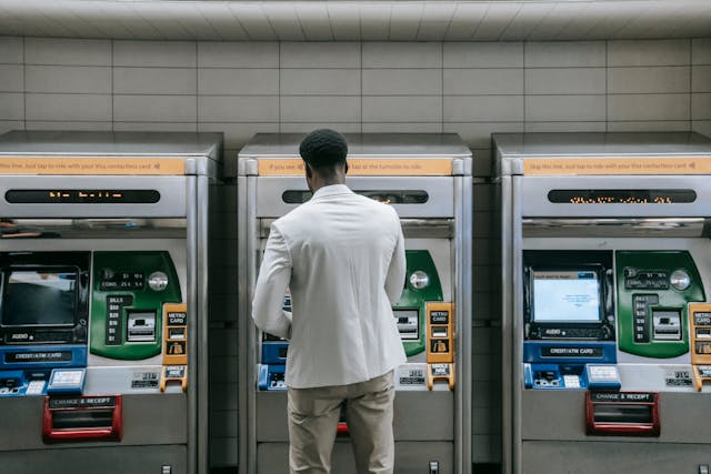 해외 ATM 인출,수수료 폭탄 피하는 법