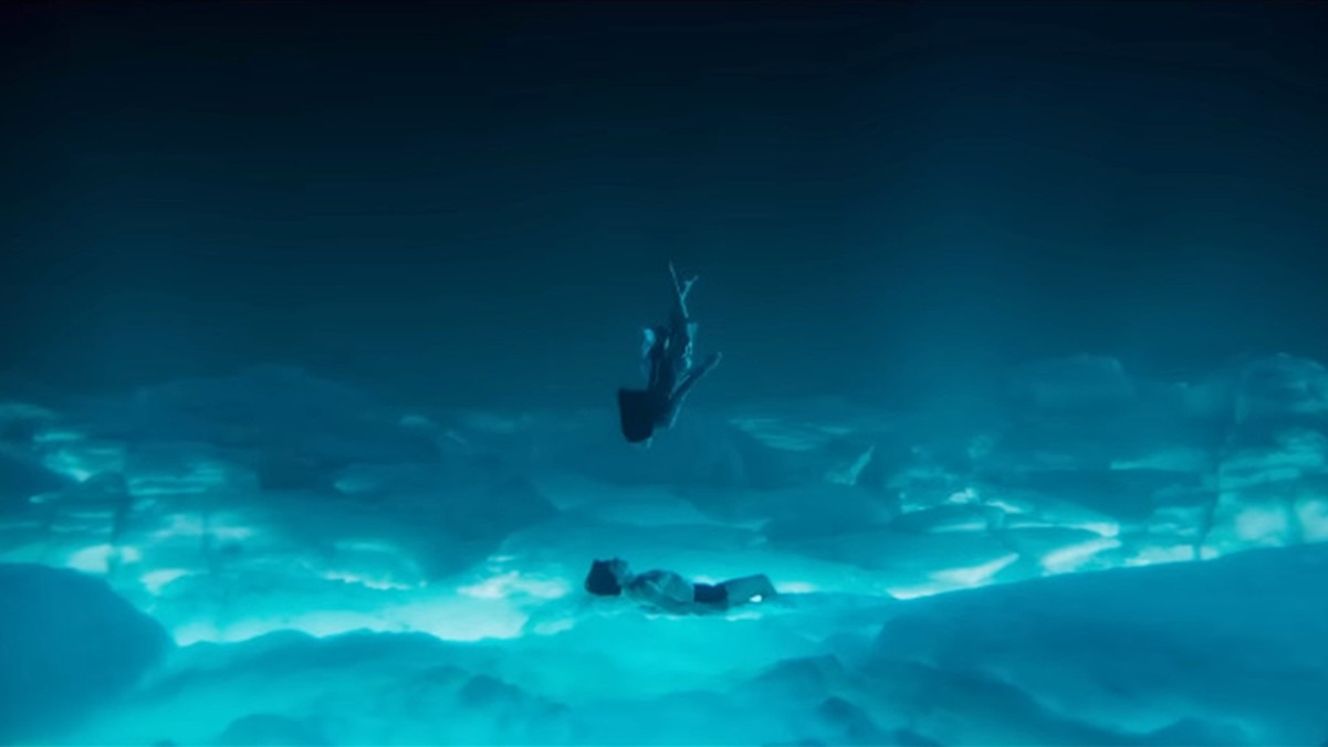 7편에서 이어지는 이야기로, 에단과 IMF 팀은 러시아 잠수함 참사에서 연결된 ‘포드코바(Podkova)’—엔티티의 소스코드에 접근 가능한 특수 드라이브—를 중심으로 AI 엔티티를 무력화하려는 결전 작전에 돌입한다. 가브리엘은 엔티티의 대리인으로서 ‘포이즌 필(독 바이러스)’을 빼앗기 위해 시한폭탄과 교란 공작을 병행하고, 키트리지와 미 정부 라인은 ‘통제’를 원하며 충돌한다.