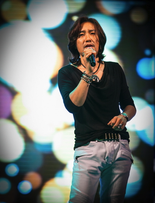 부활 김재희 무대