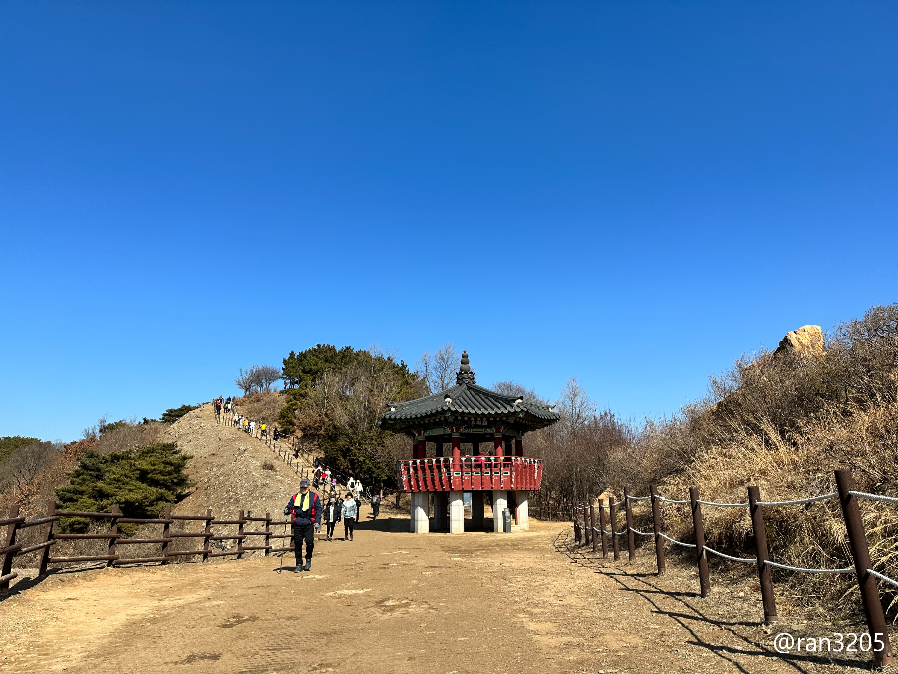 팔각정