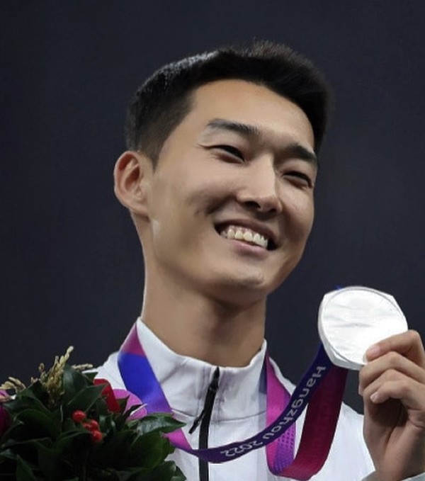 항저우 아시안게임 우상혁 높이뛰기 은메달