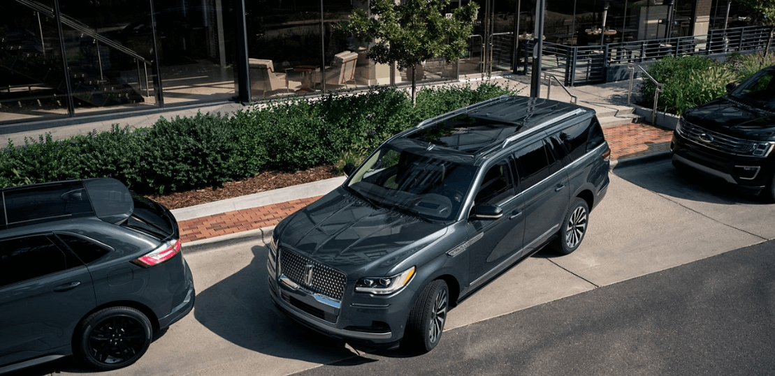 2023-링컨-네비게이터