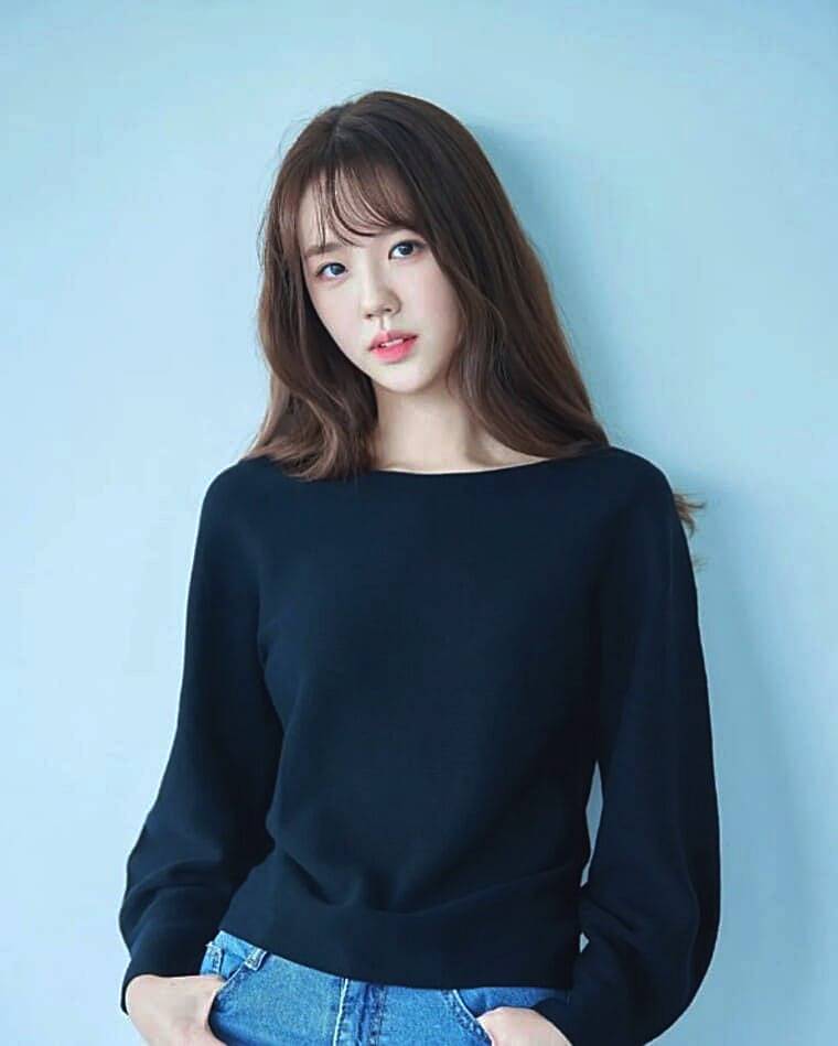 배우-지예은
