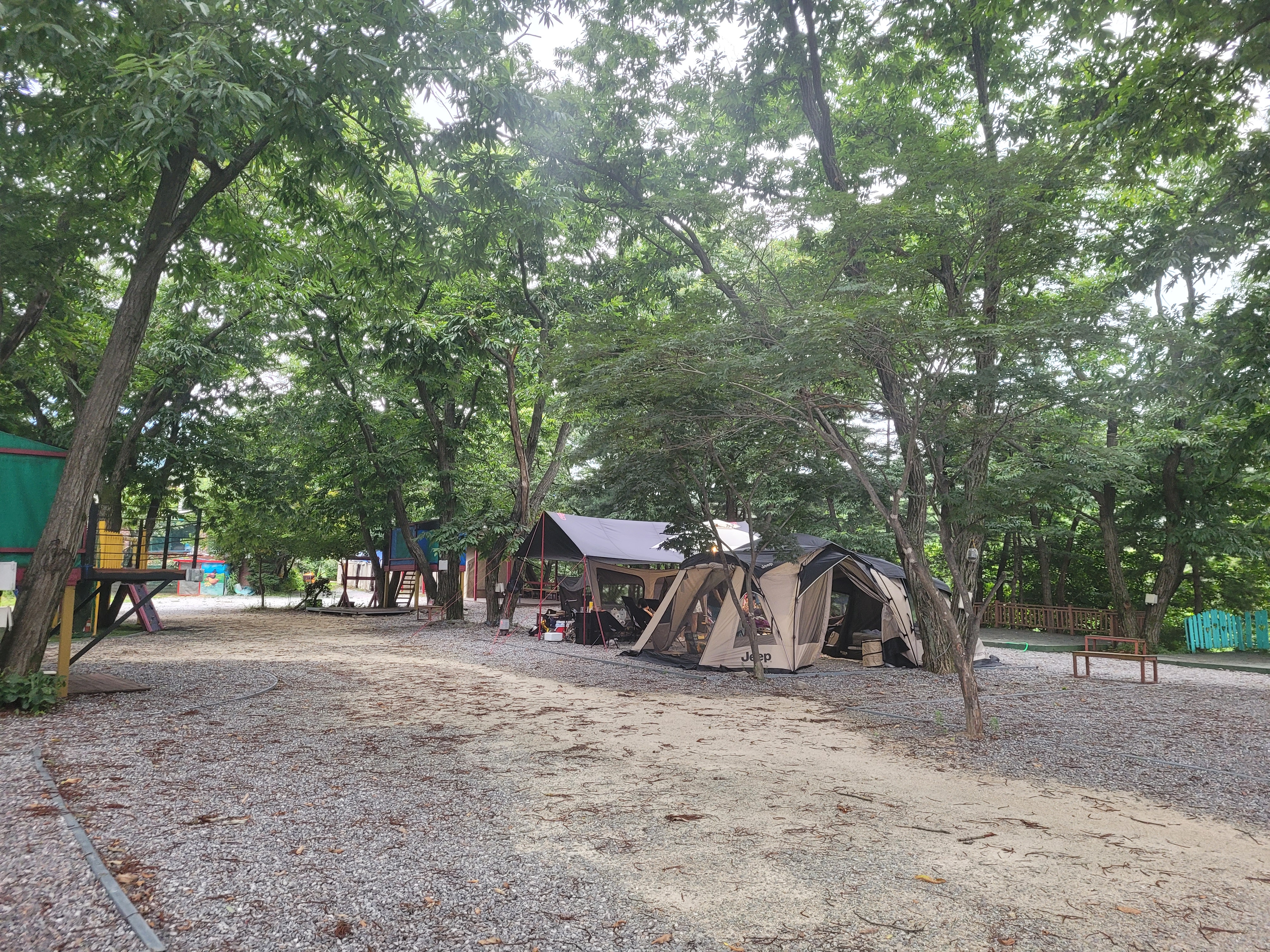 파쇄석 사이트 피칭 모습