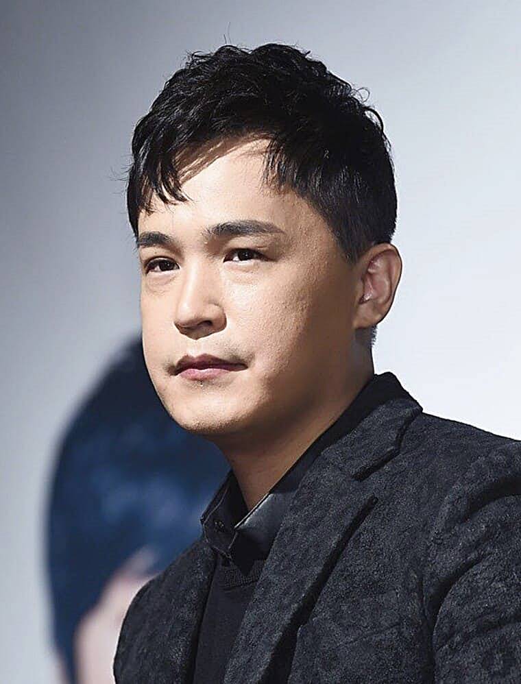 가수-이수