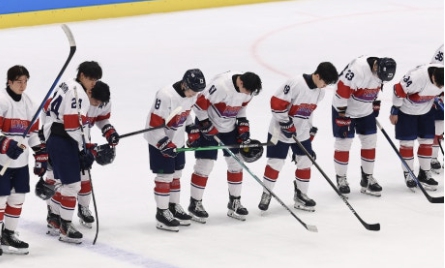 하얼빈 동계 아시안게임 아이스하키 카자흐스탄 역전패 2위 8강 진출 (11)
