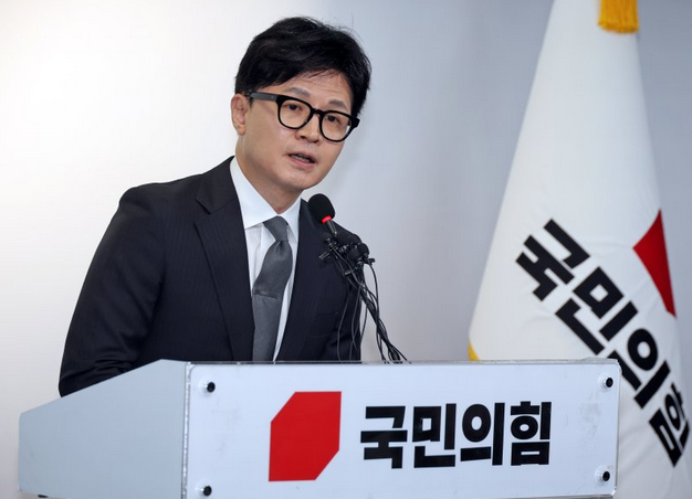 한동훈 국민의힘 비상대책위원장이 지난 4월11일 오전 서울 여의도 중앙당사에서 제22대 총선 관련 입장발표를 하고 있다.