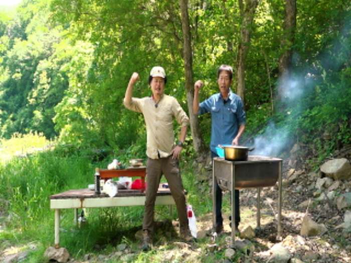 나는 자연인이다 12살 아들과 함께, 석이버섯 채취, 통발 민물고기 수제비 매운탕, 황기뿌리 영양밥, 산초기름 볶음밥, 해답은 산에 있다 자연인 김기태 소개 및 윤택 출연 559회 다시보기