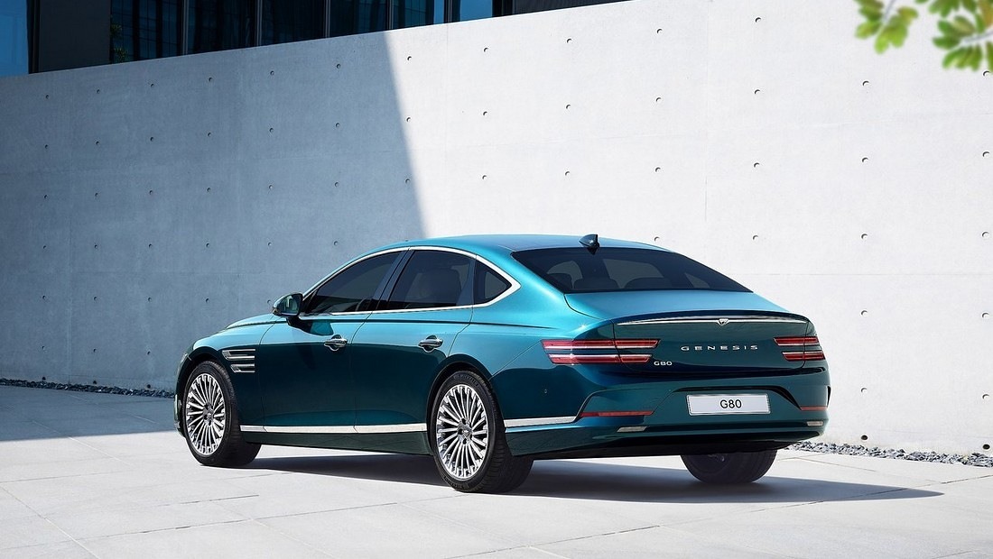 제네시스 G80 ELECTRIFIED 후측면 출처 다음자동차