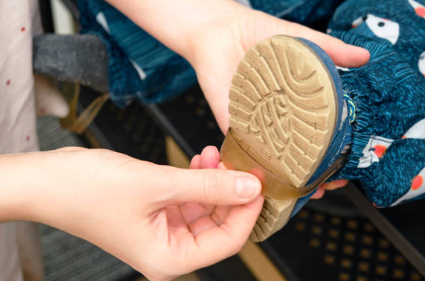 밑창이 금방 닳는 이유