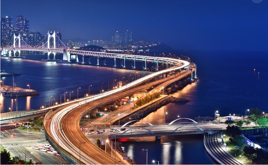 부산 광안대교 사진입니다