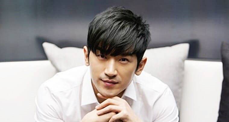 가수-이민우