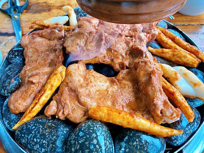 생생정보마당 가평 청평 조약돌 숯불 닭갈비 맛집