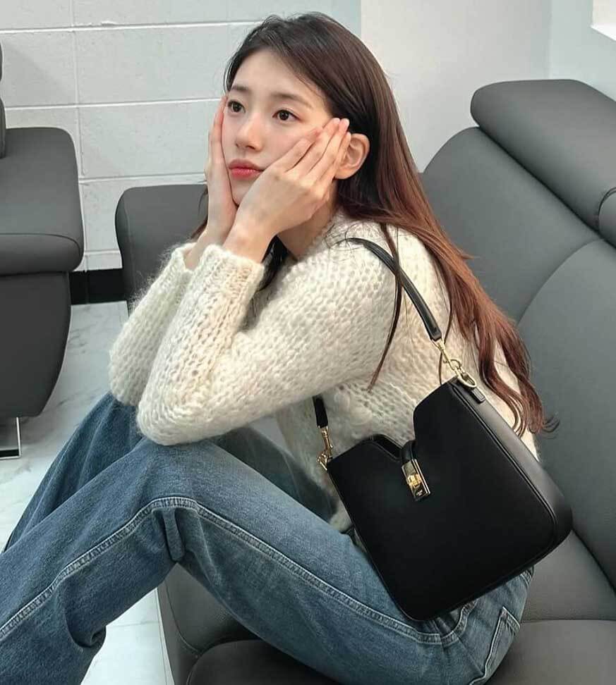 셀린느 가방 수지 착용