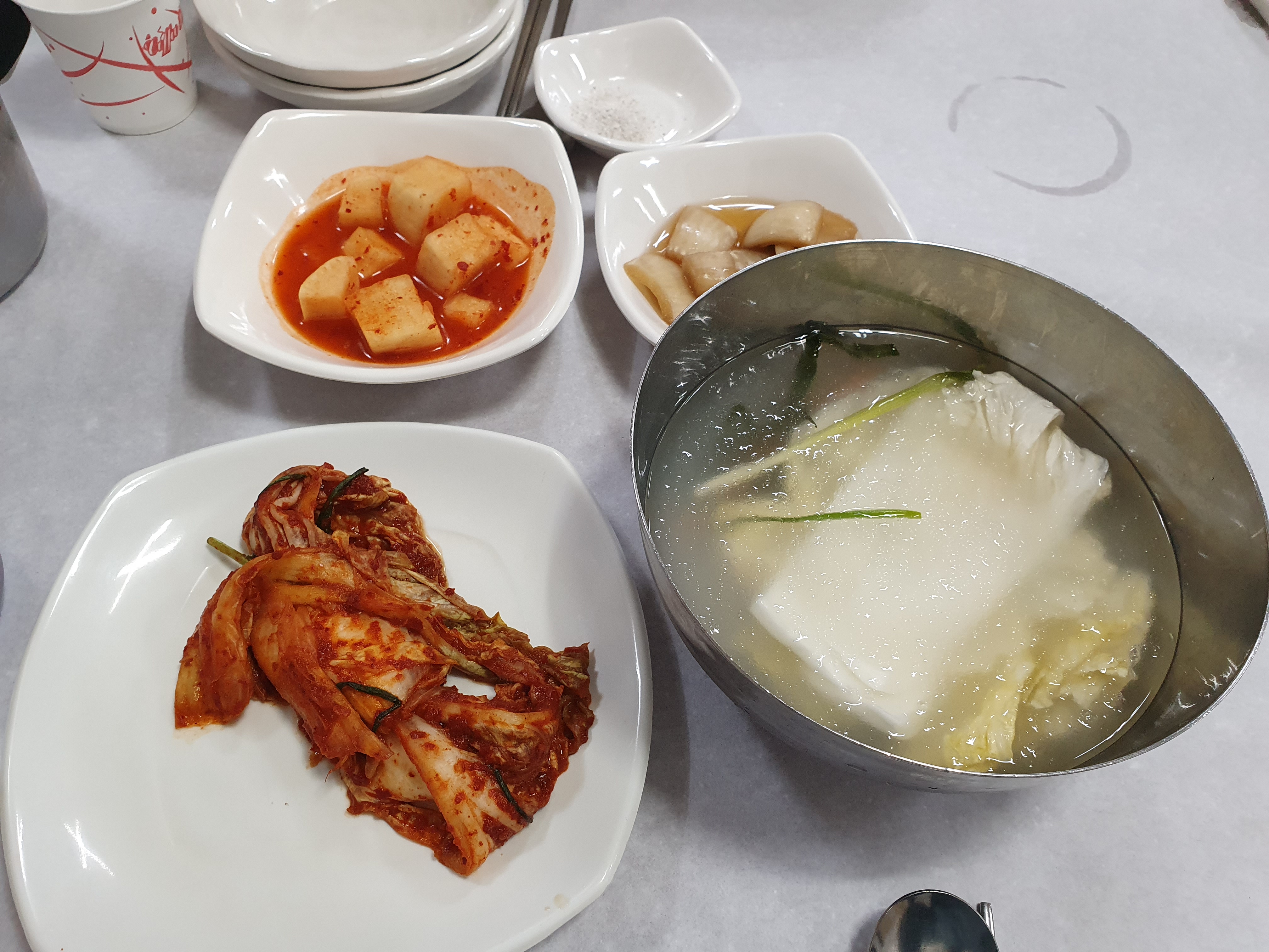 수통골 장수오리 오리백숙 밑반찬