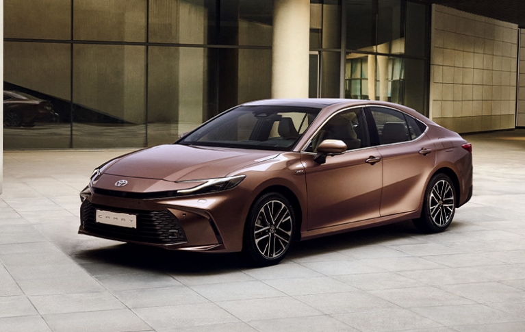 24년 토요타 신형 캠리 하이브리드 XLE 디자인 편의 사양 연비 가격 정보