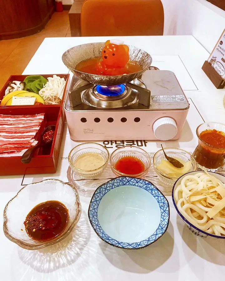 줄서는식당 46회 김정태 샤브샤브 곰돌이 시로 마라 하얀 빨간 육수 치킨 난반 동파육 관악구 봉천동 샤로수길 맛집