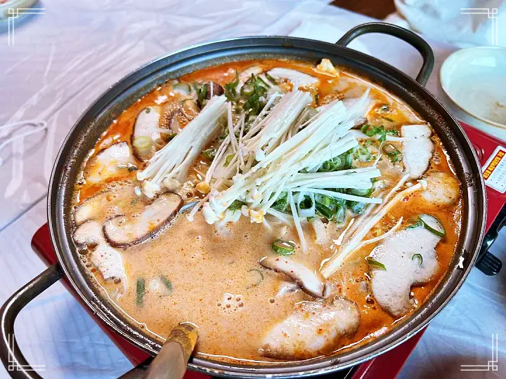 생생정보 잣순두부전골 잣두부전골 두부 전골 맛집