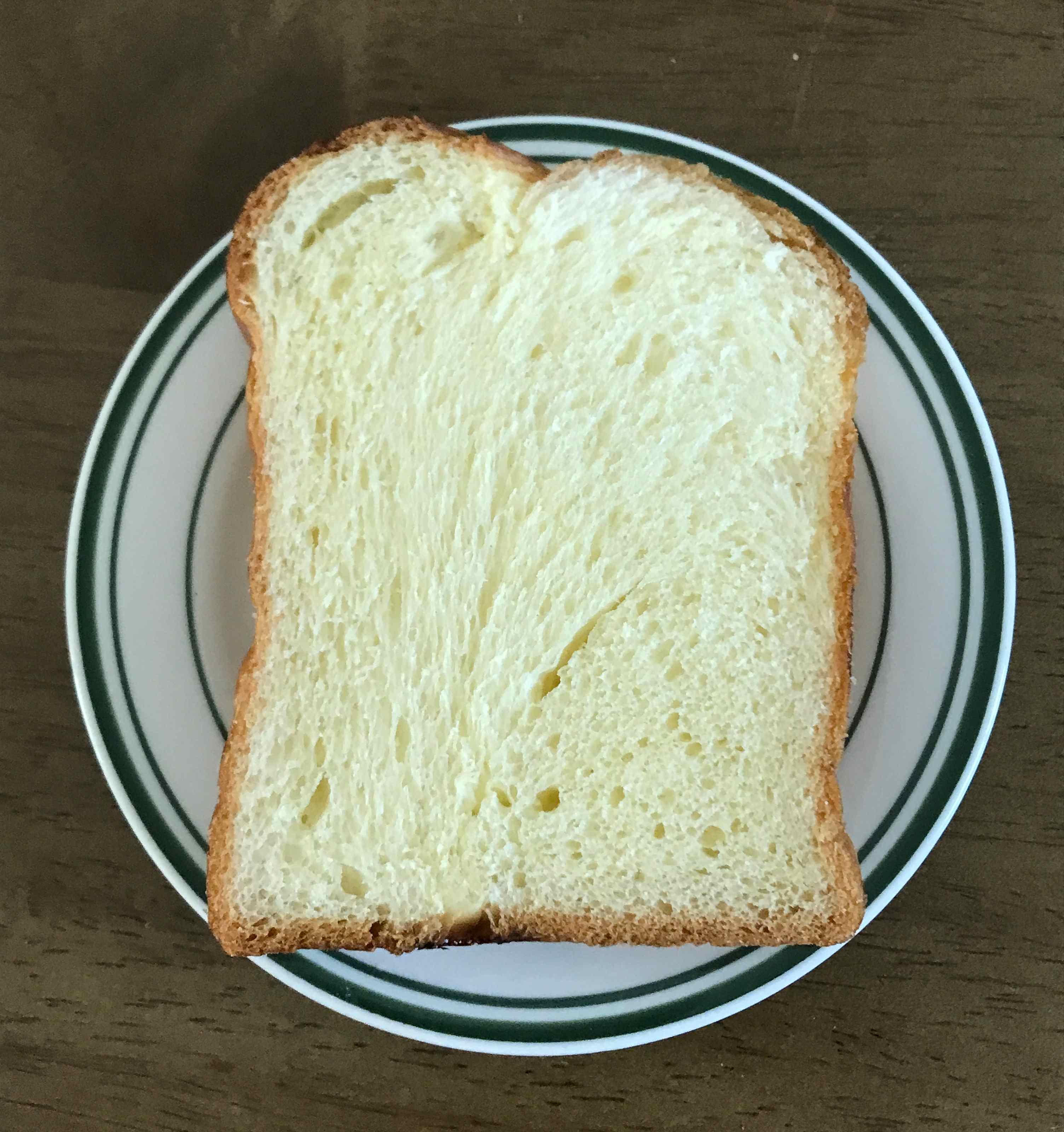 브리오슈 식빵 단면