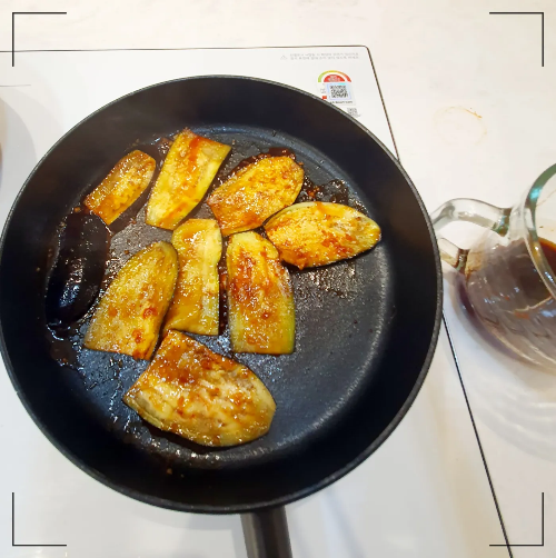 가지-위아래-소스-졸이기