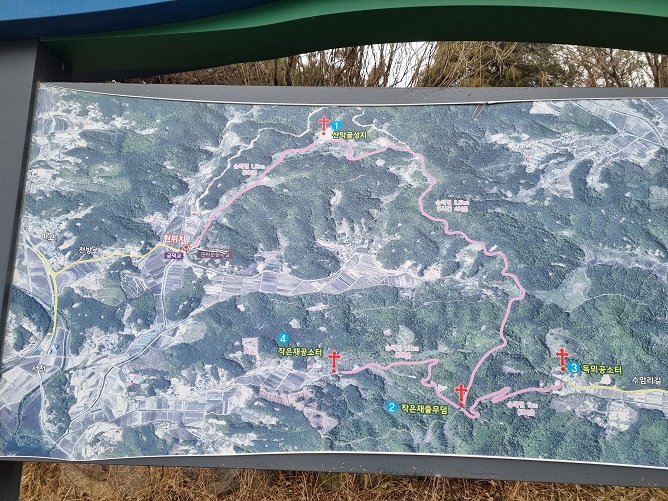 사진은 서천군 산막골, 작은재 성지순례 안내 지도
