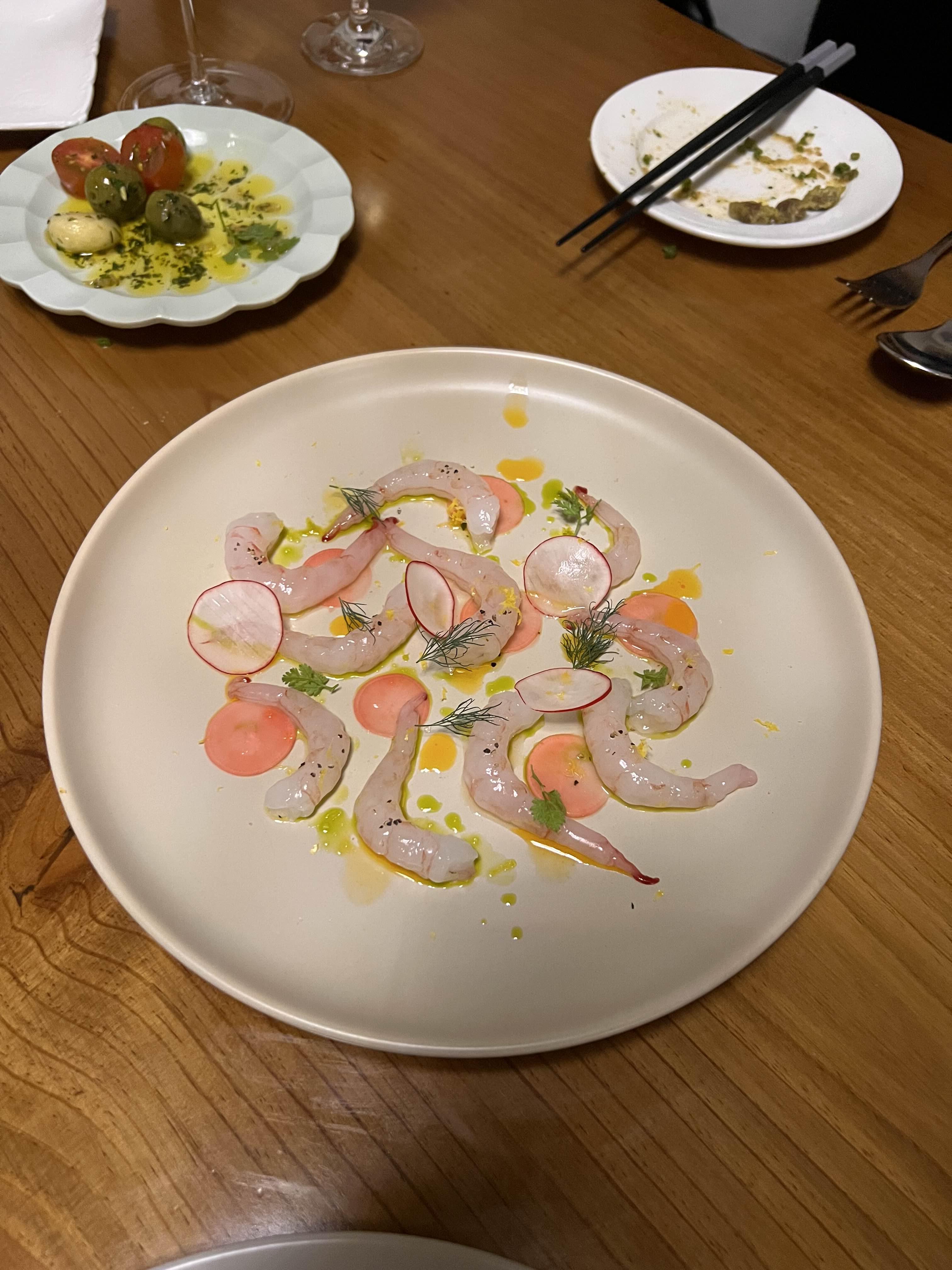 단새우세비체는 메뉴판에 없는 메뉴