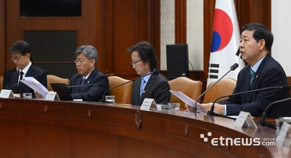 4차 석유 최고가격 동결 배경 및 주유소 가격 안정화 전망 완벽 분석 (2026년 4월 24일 적용)