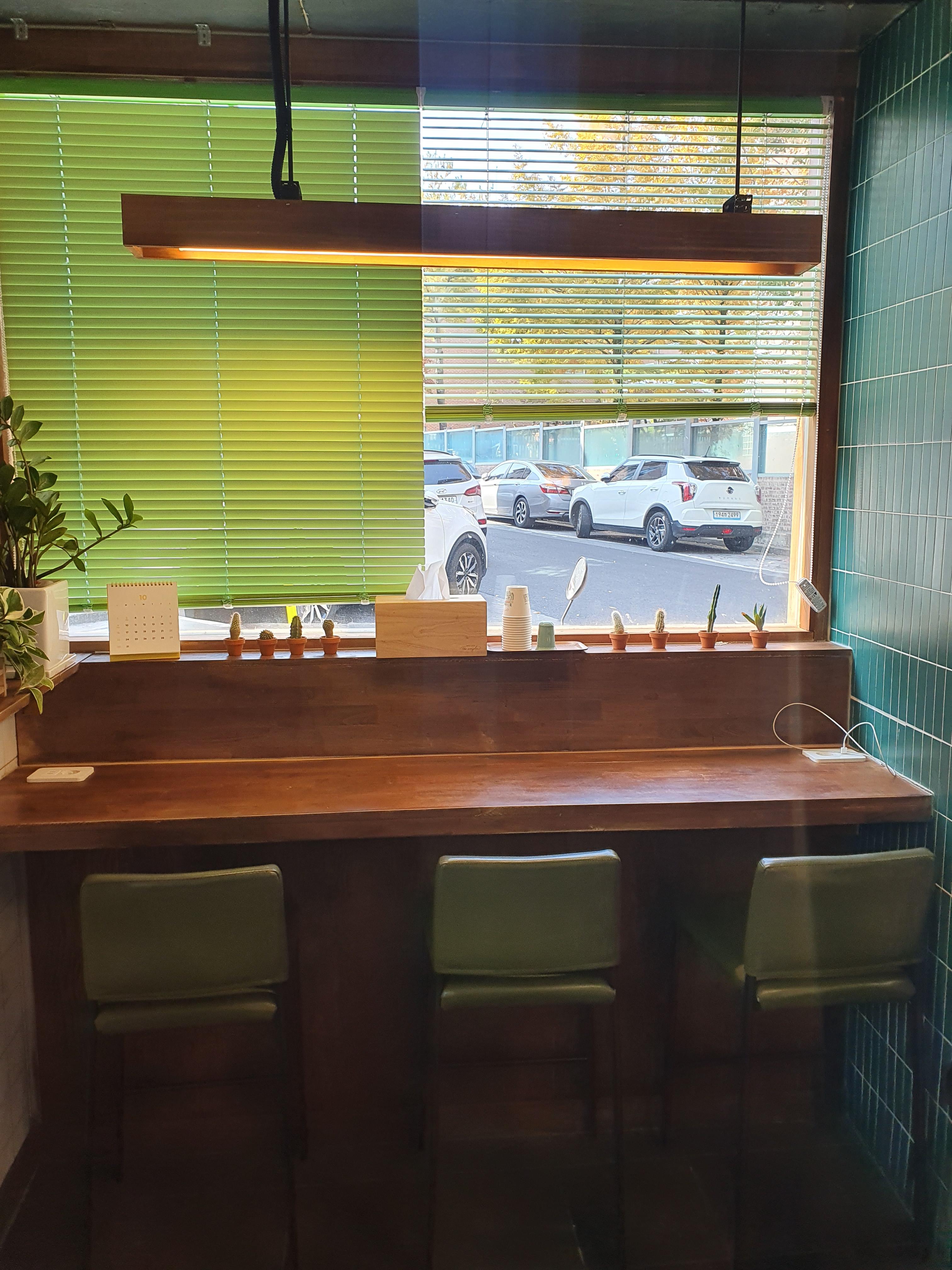 갈마동 맛집 만동경양식 가게 내부 사진