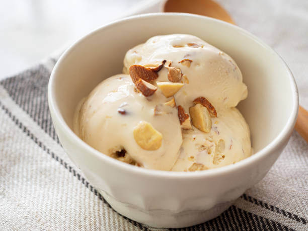 캐슈넛 효능, 칼로리, 부작용, 보관방법. 캐슈넛은 맛과 영양성을 모두 갖춘 건강한 견과류로, 다양한 효능을 가지고 있습니다. 칼로리와 효능, 부작용, 보관방법까지 참고하시기 바랍니다.