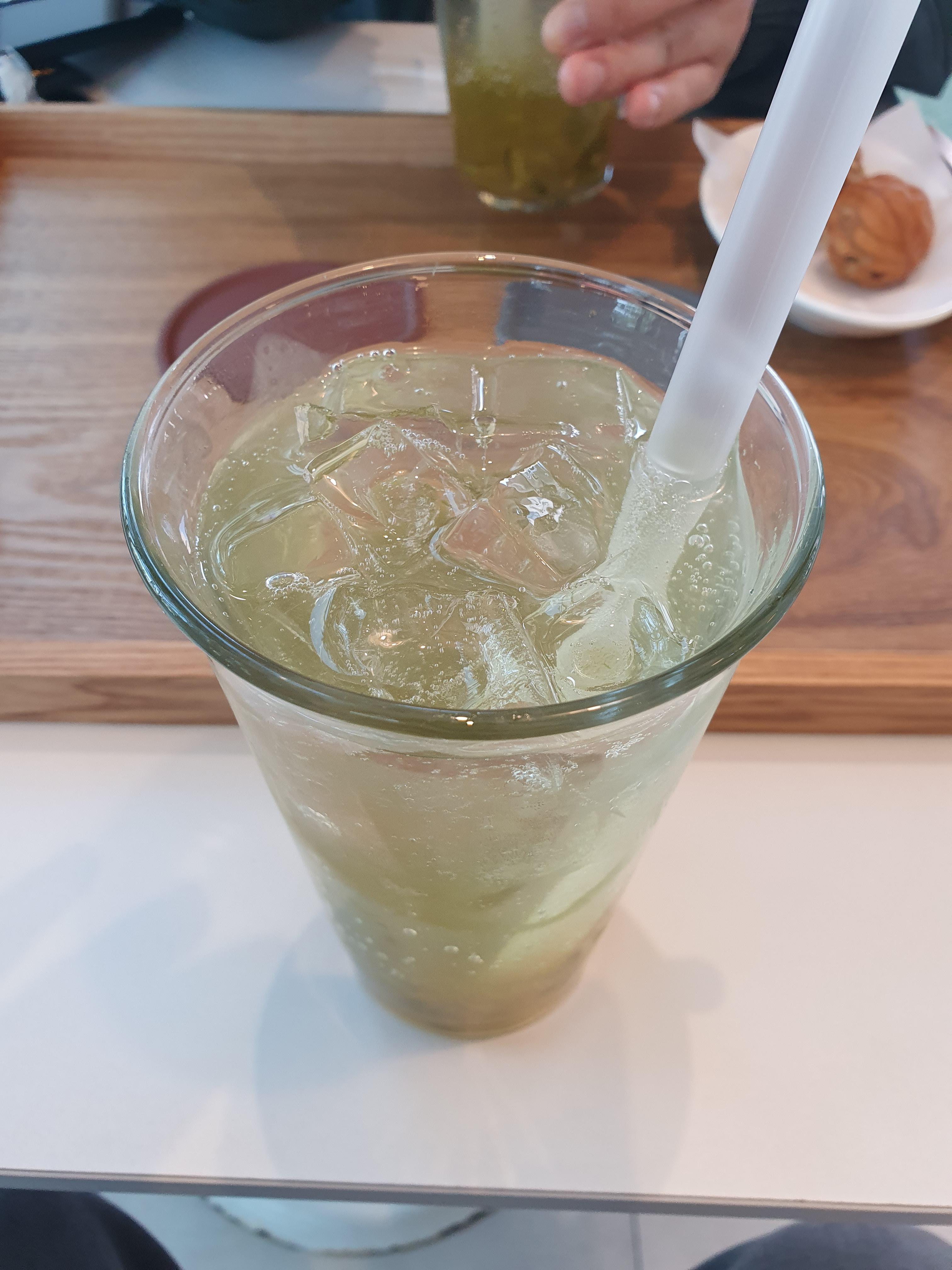 관저동 카페아에에서 나온 모히또 청량감이 너무 좋다!